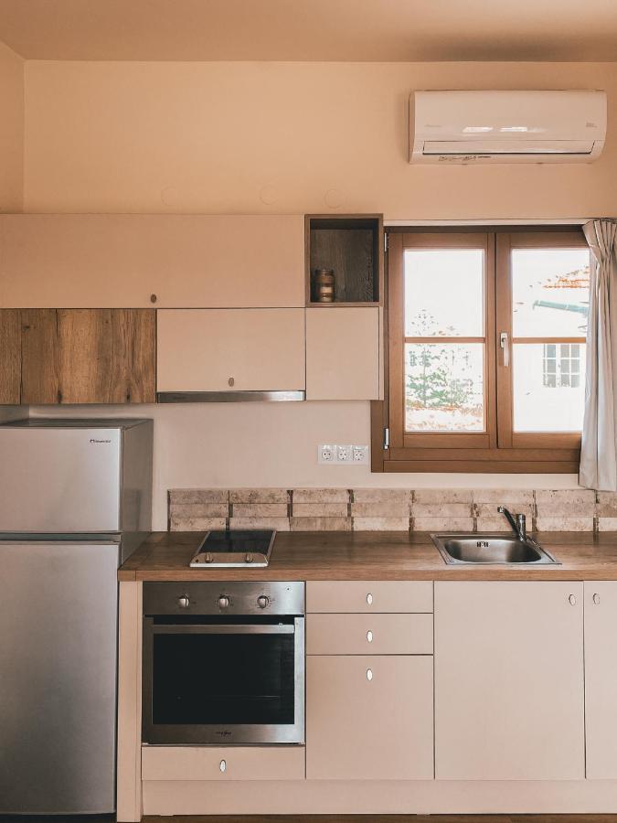 Veranda Rossa Suites 罗希姆诺 外观 照片