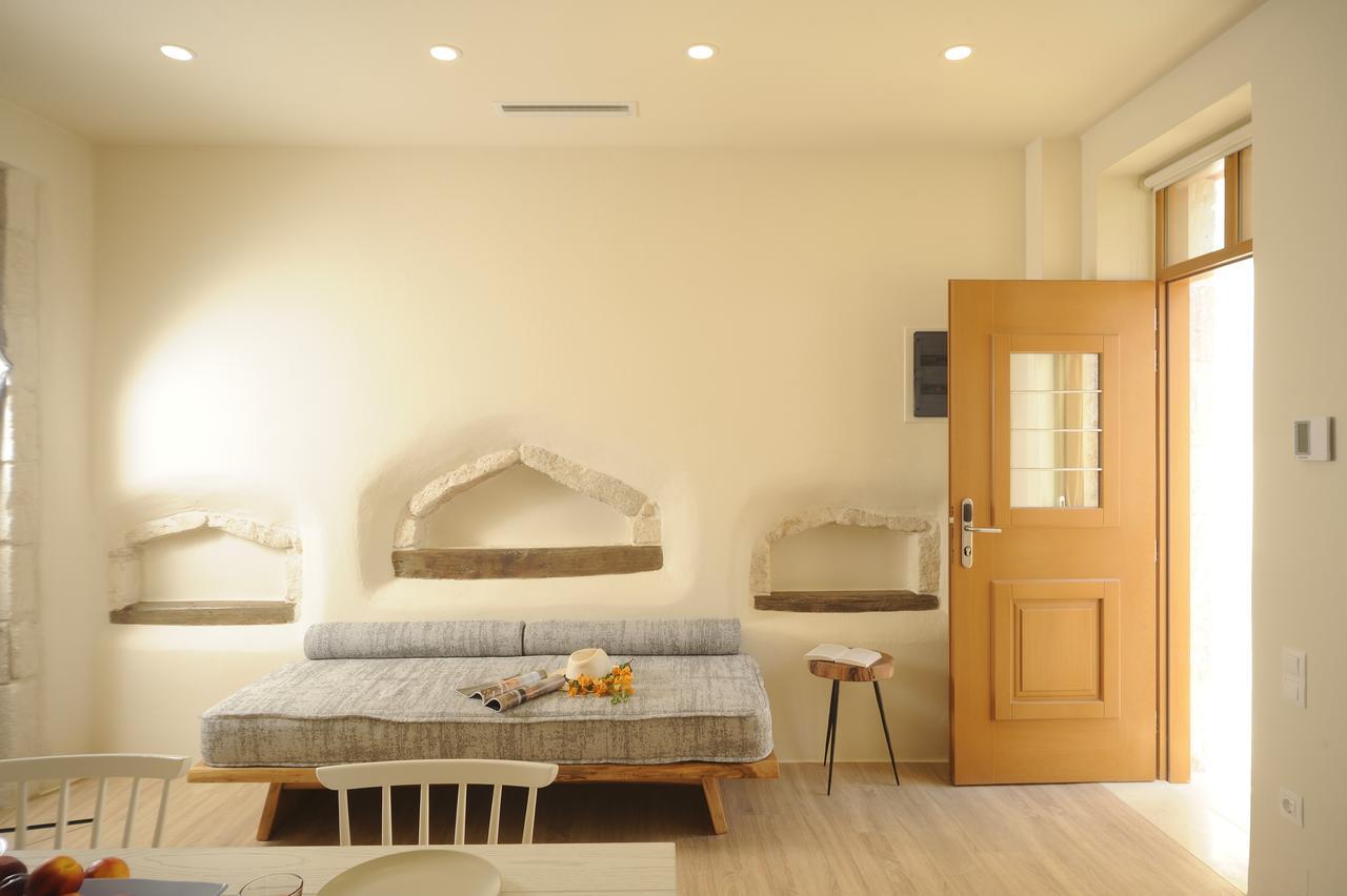 Veranda Rossa Suites 罗希姆诺 外观 照片