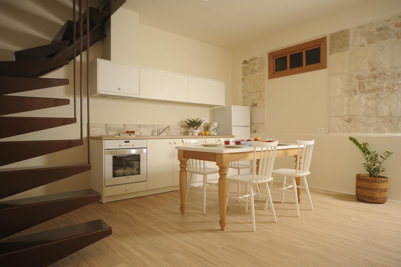 Veranda Rossa Suites 罗希姆诺 外观 照片