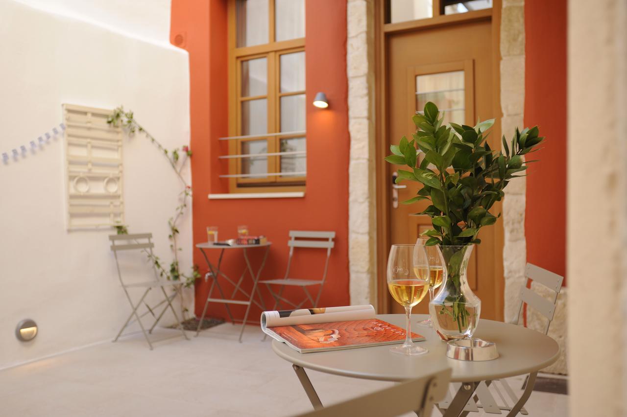 Veranda Rossa Suites 罗希姆诺 外观 照片