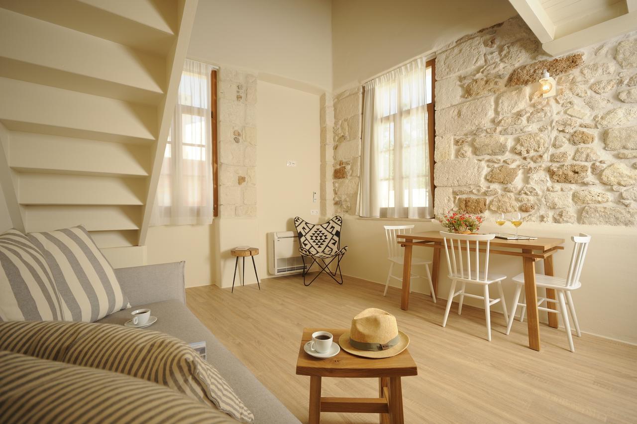 Veranda Rossa Suites 罗希姆诺 外观 照片