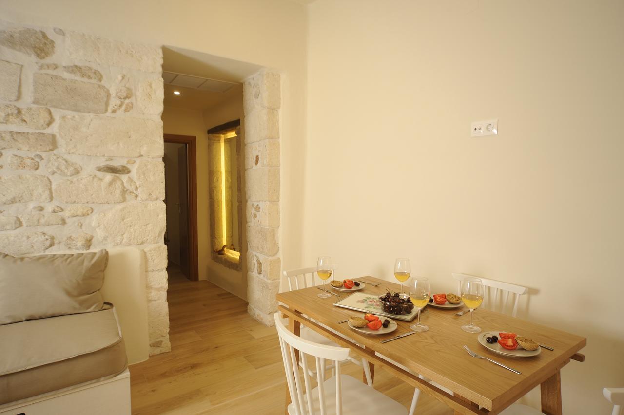 Veranda Rossa Suites 罗希姆诺 外观 照片
