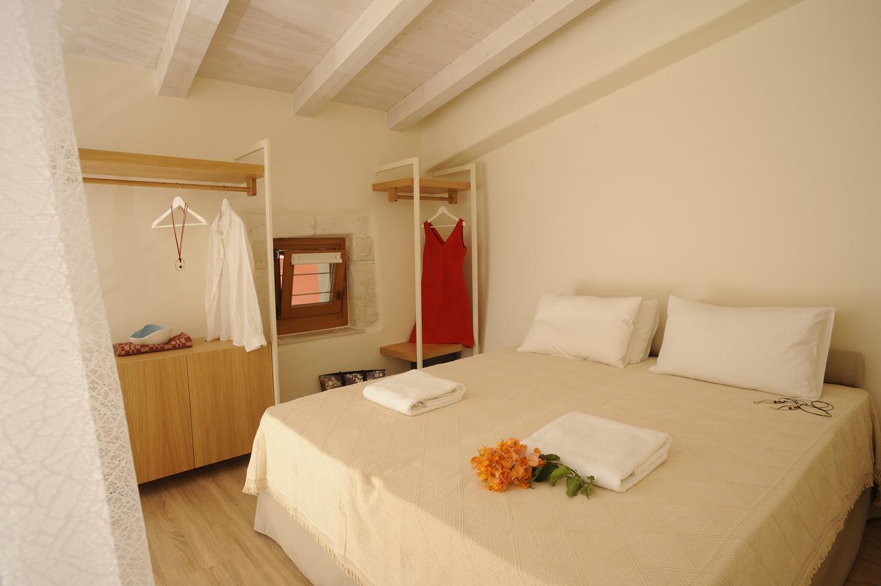 Veranda Rossa Suites 罗希姆诺 外观 照片