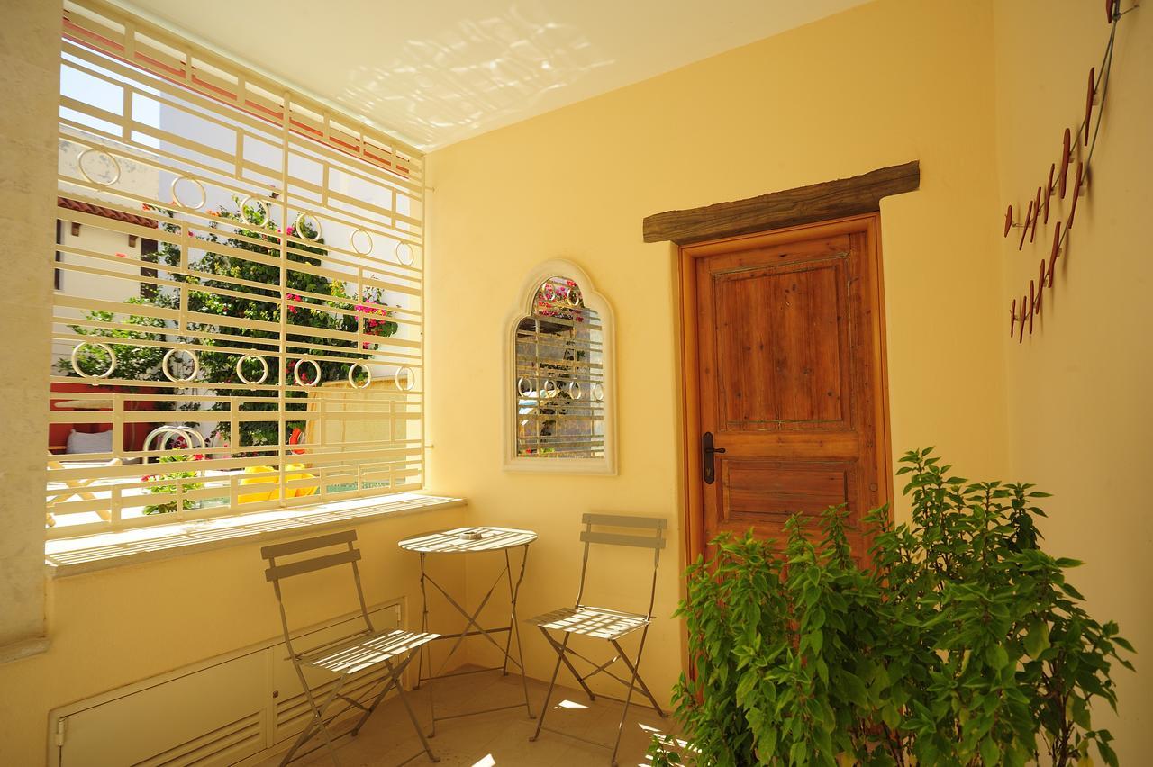 Veranda Rossa Suites 罗希姆诺 外观 照片