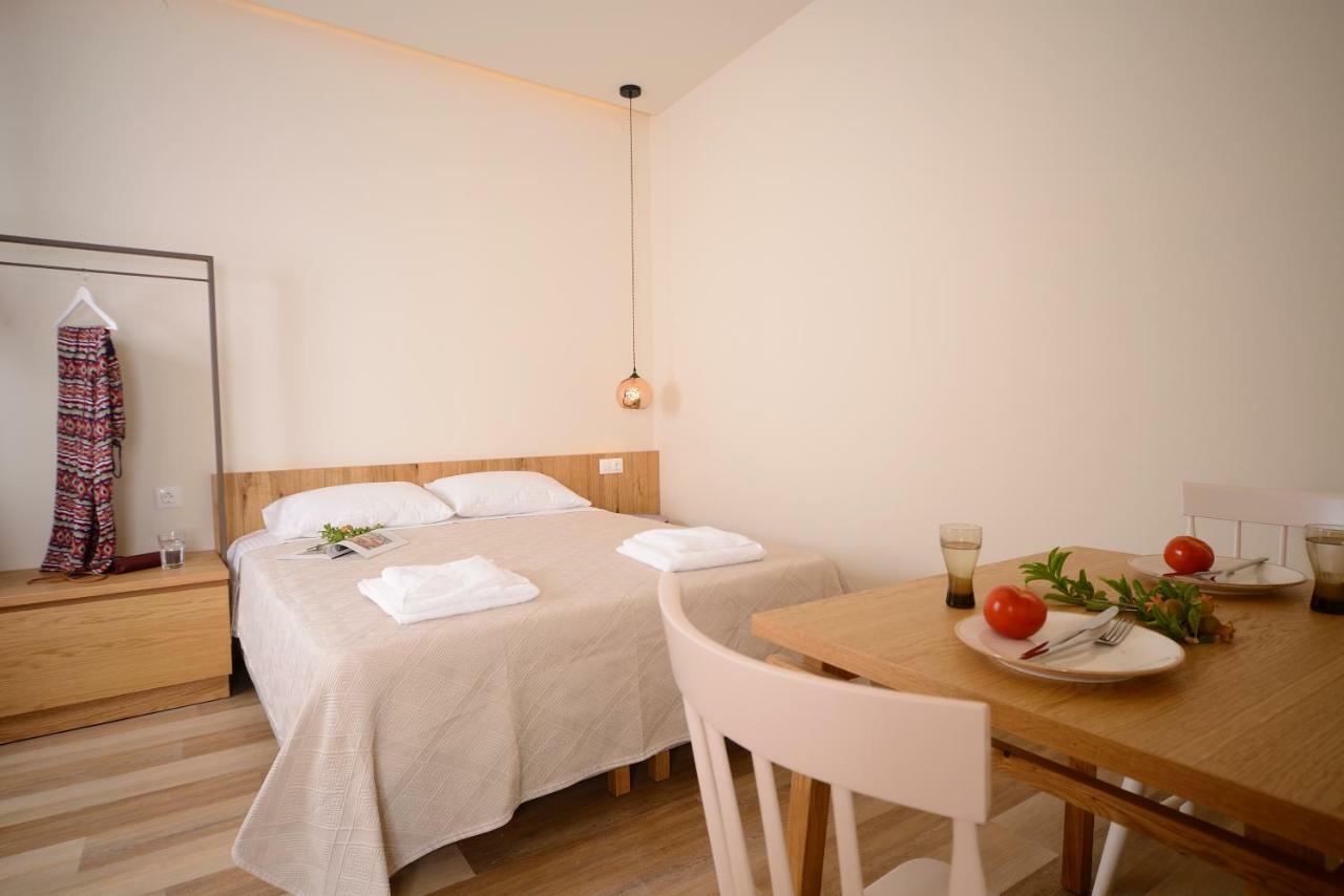Veranda Rossa Suites 罗希姆诺 外观 照片