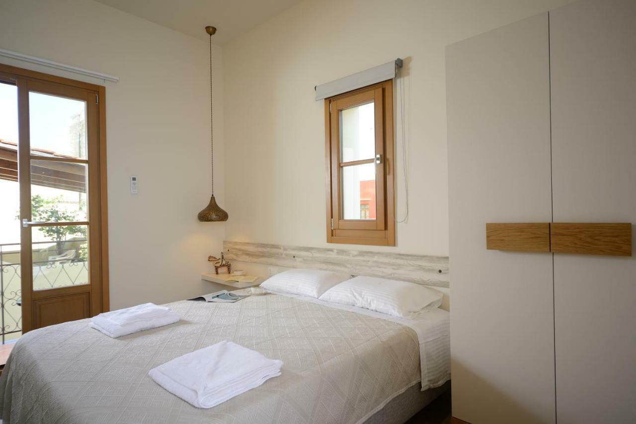 Veranda Rossa Suites 罗希姆诺 外观 照片
