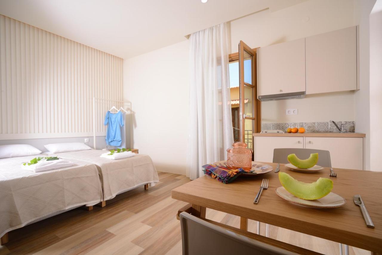 Veranda Rossa Suites 罗希姆诺 外观 照片